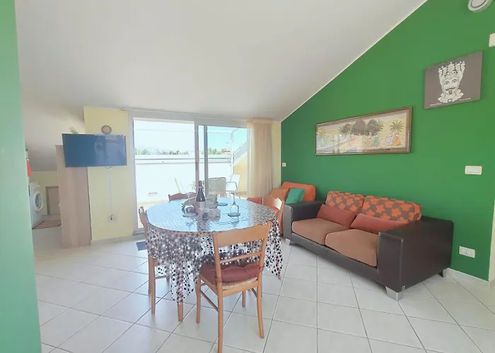 Apartment Sicilia, Mansarda Le Due Terrazze Mascali